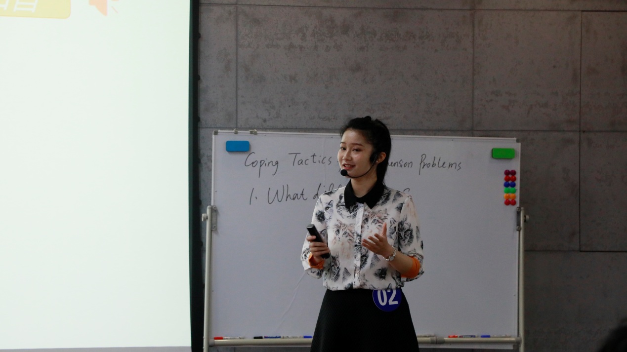 说明: F:\桂林航天工业学院\院长助理工作\2 教务处工作\教师发展科\关于开展我校2023年青年教师教学竞赛（文科思政组）暨第十届全区高校青年教师教学竞赛选拔赛的通知\工作文件\4月21日--青年教师教学竞赛\第一批4位\_U3A3529.JPG